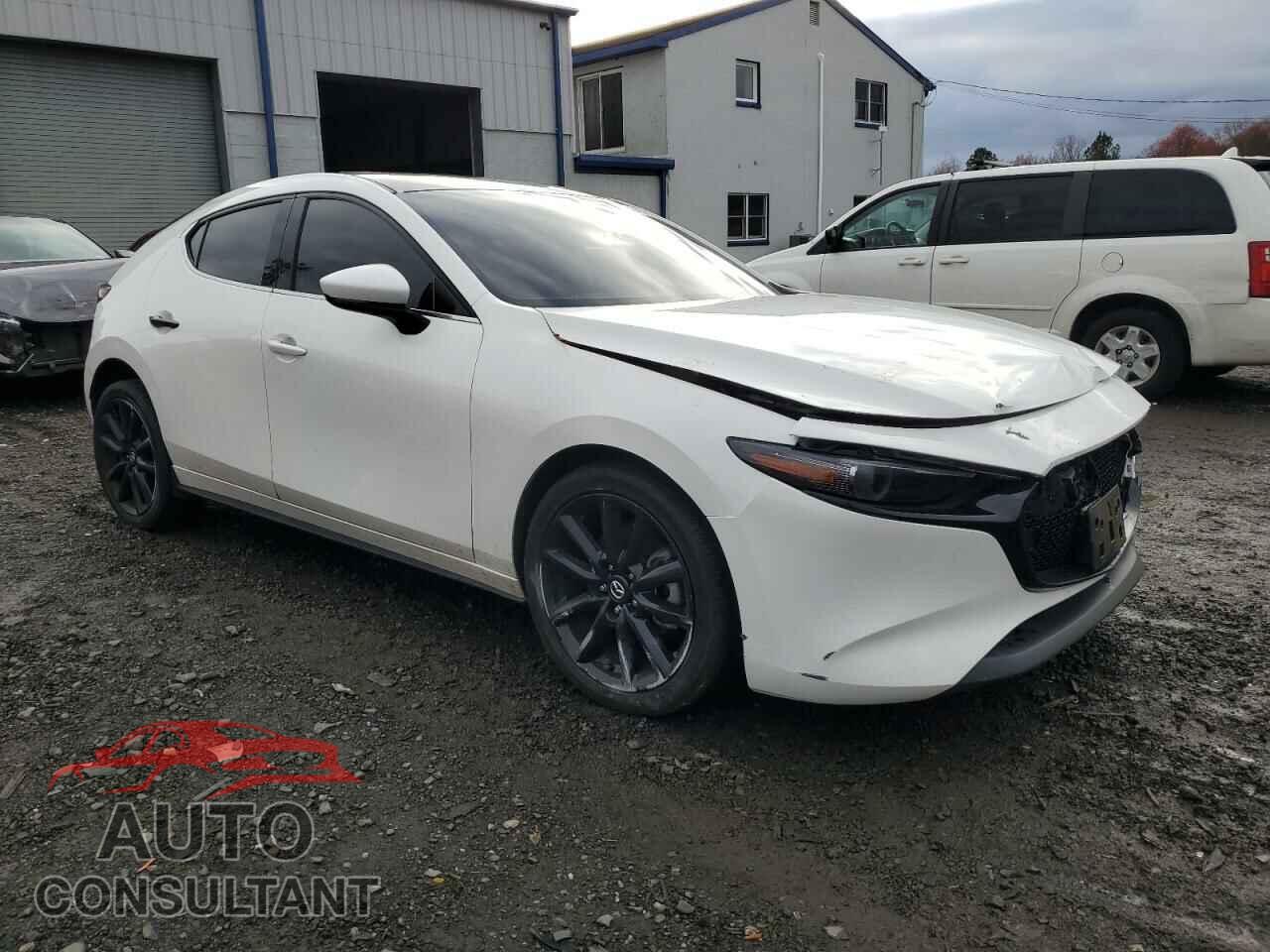 MAZDA 3 2020 - JM1BPBNM8L1165160