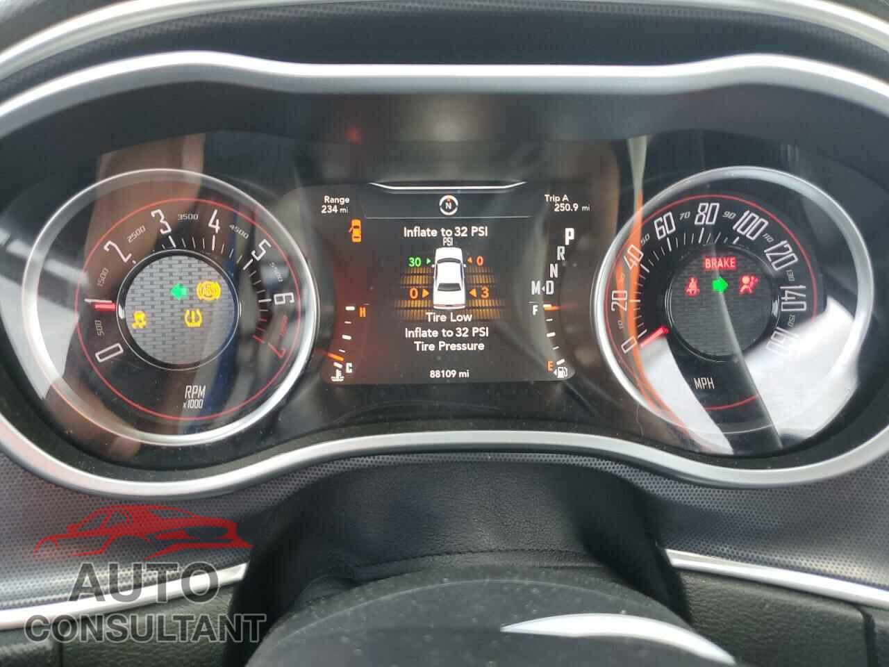 DODGE CHALLENGER 2018 - 2C3CDZAG7JH331239