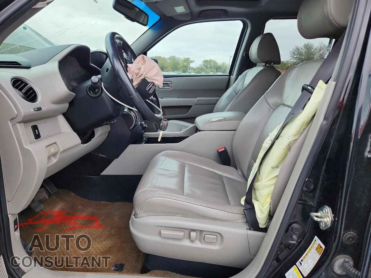 HONDA PILOT 2013 - 5FNYF3H72DB043864
