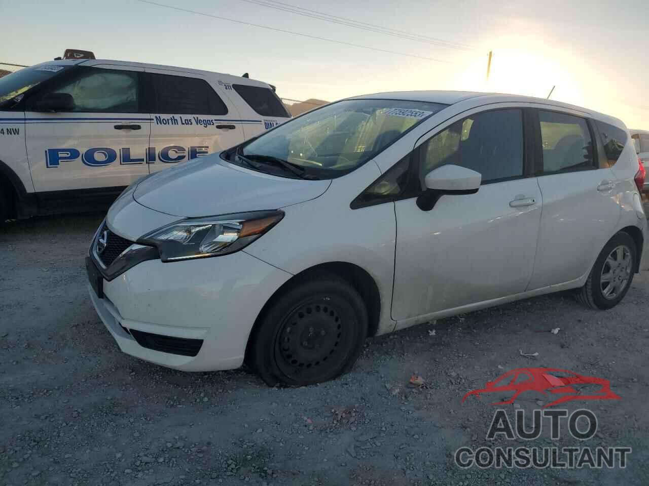 NISSAN VERSA 2018 - 3N1CE2CPXJL360774