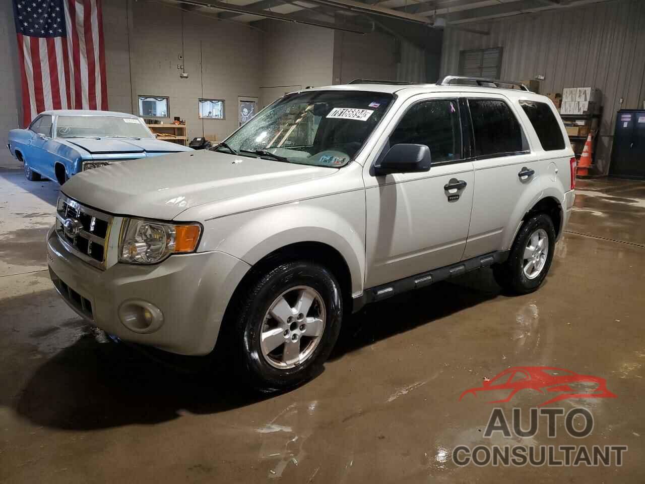 FORD ESCAPE 2009 - 1FMCU93749KA21669