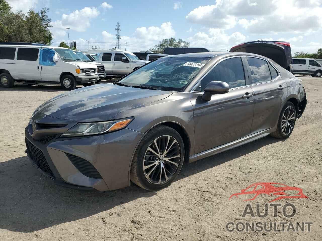 TOYOTA CAMRY 2018 - 4T1B11HK3JU537288