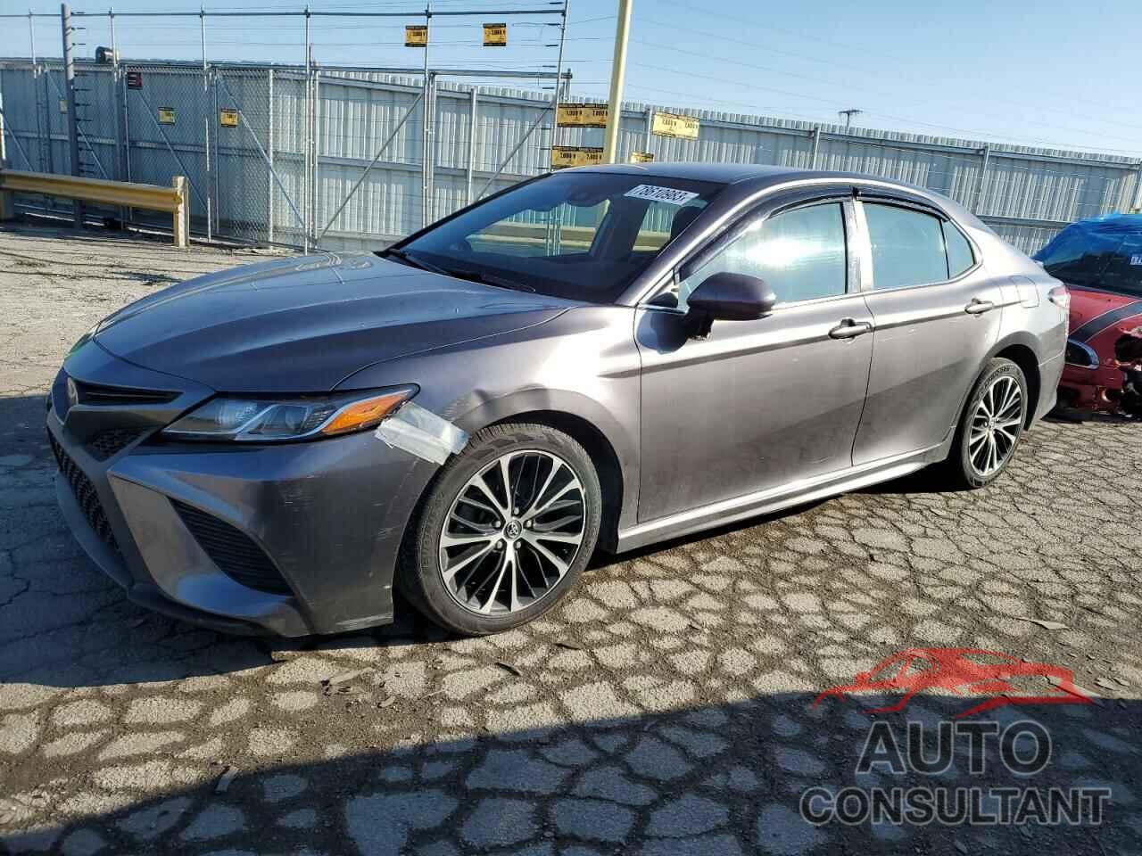 TOYOTA CAMRY 2018 - 4T1B11HK2JU104125