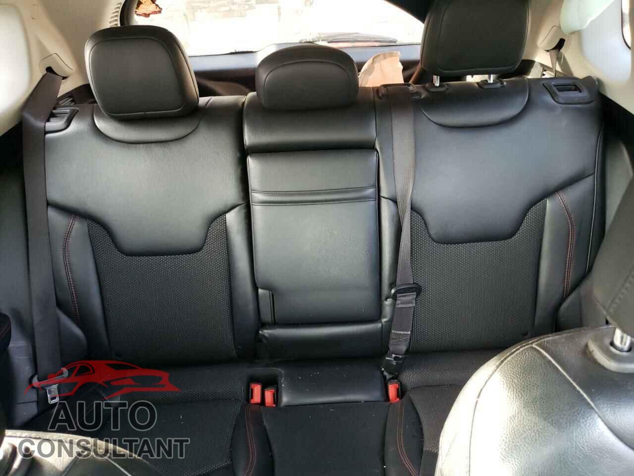 JEEP COMPASS 2019 - 3C4NJDDB2KT744792