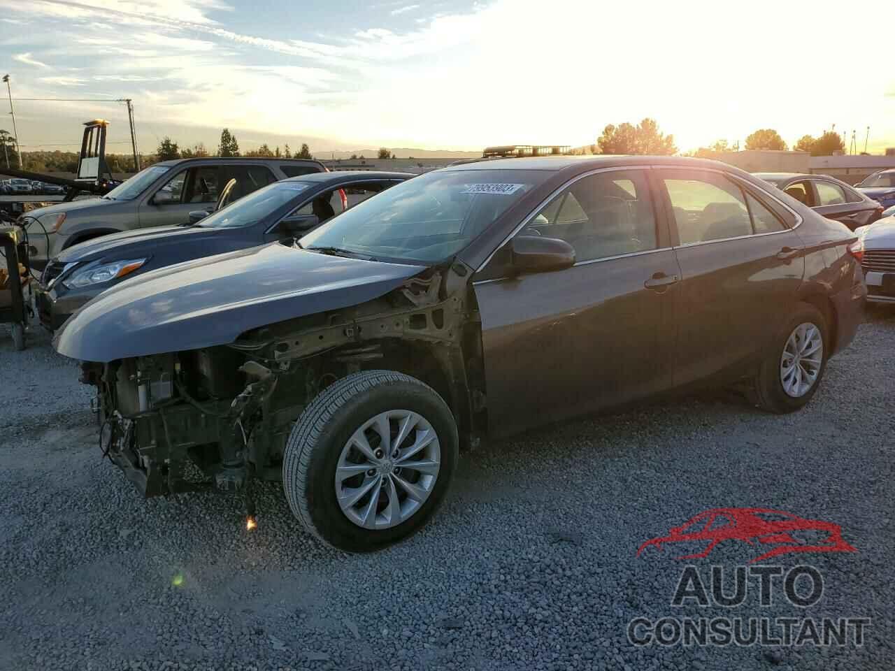 TOYOTA CAMRY 2015 - 4T4BF1FK5FR445794