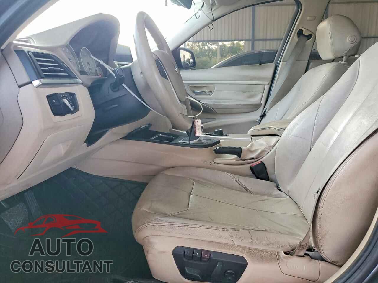BMW 3 SERIES 2012 - WBA3A5C51CF341663