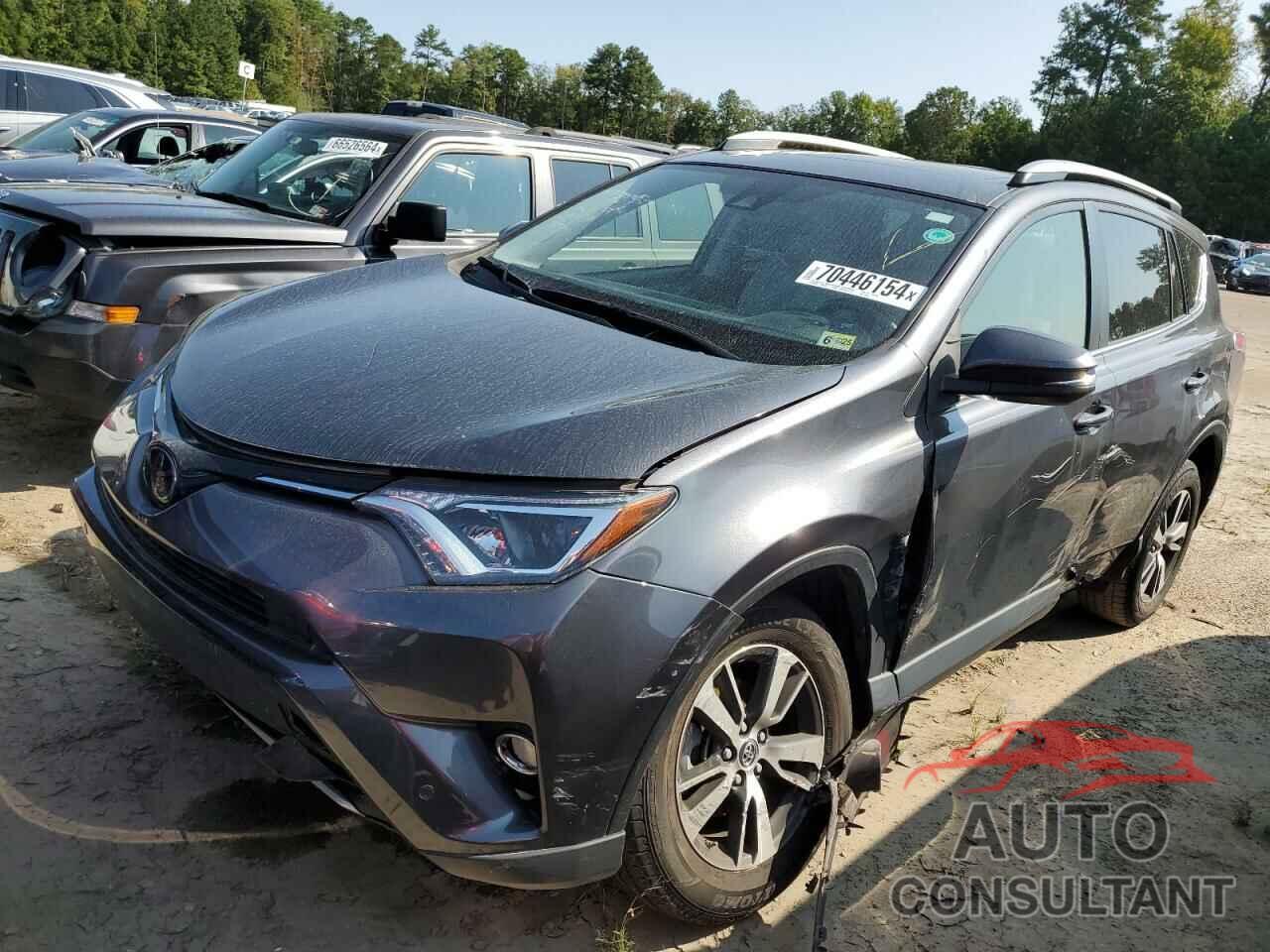 TOYOTA RAV4 2018 - JTMWFREV9JJ739610