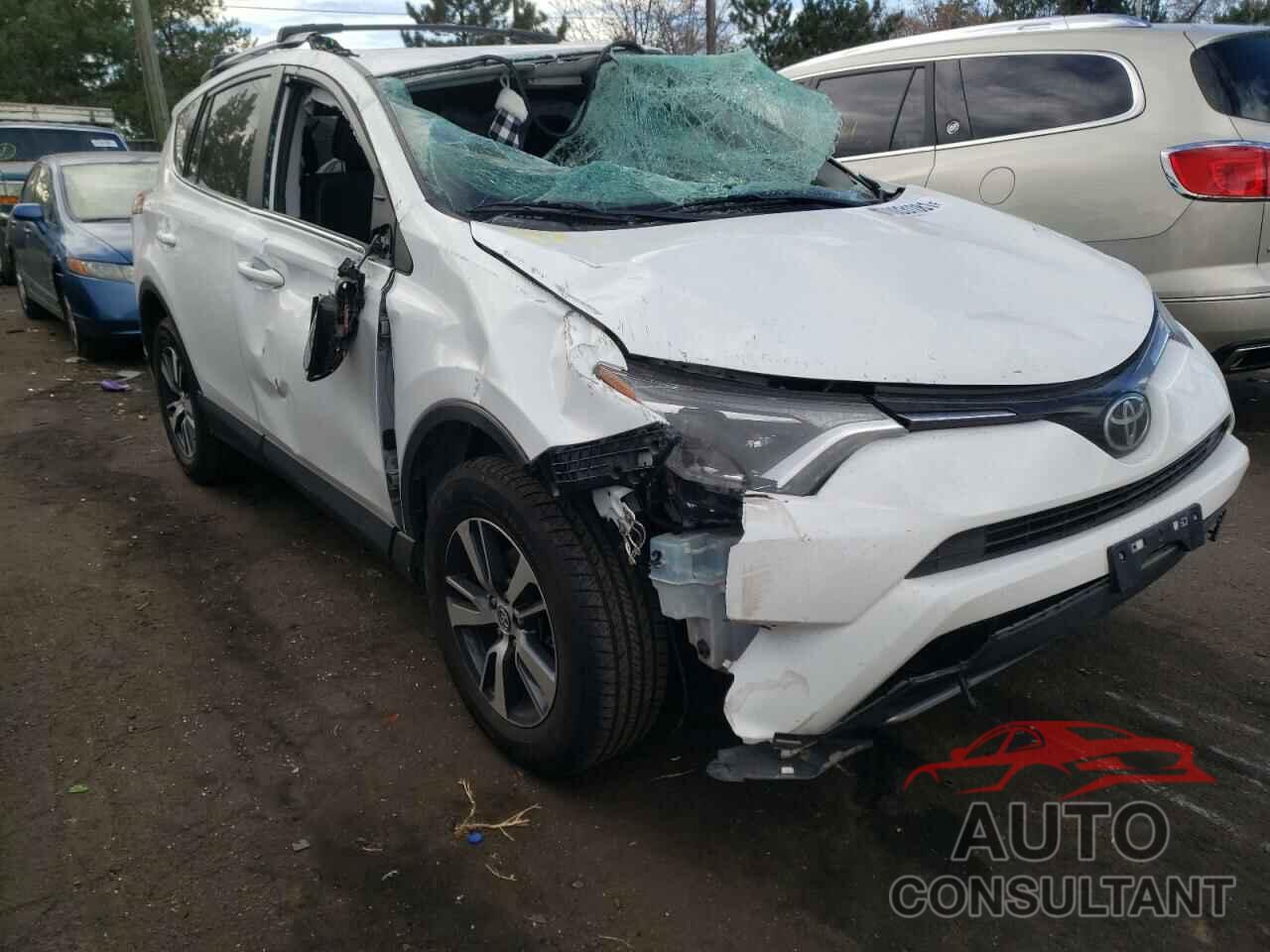 TOYOTA RAV4 2018 - 2T3RFREV1JW728518