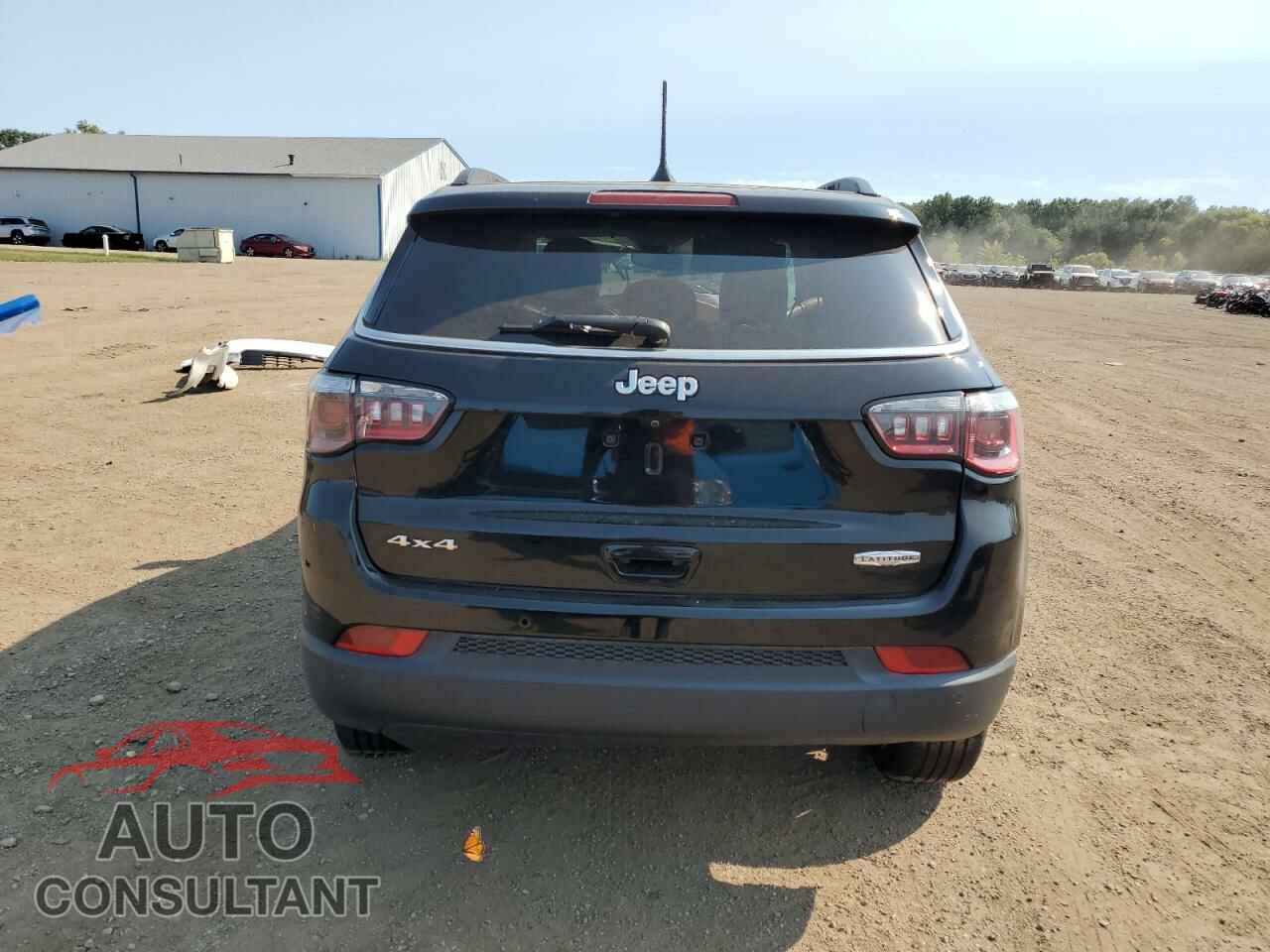 JEEP COMPASS 2018 - 3C4NJDBB5JT393054