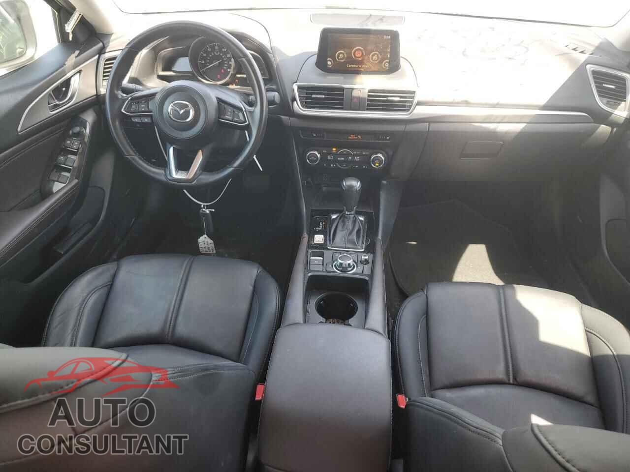 MAZDA 3 2017 - 3MZBN1V79HM122612