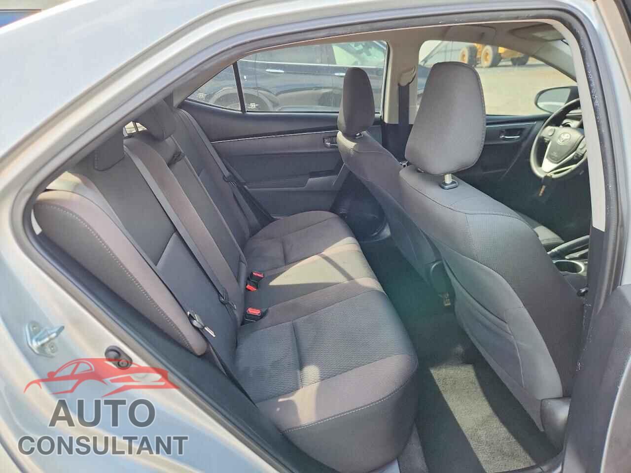 TOYOTA COROLLA 2017 - 2T1BURHEXHC812201