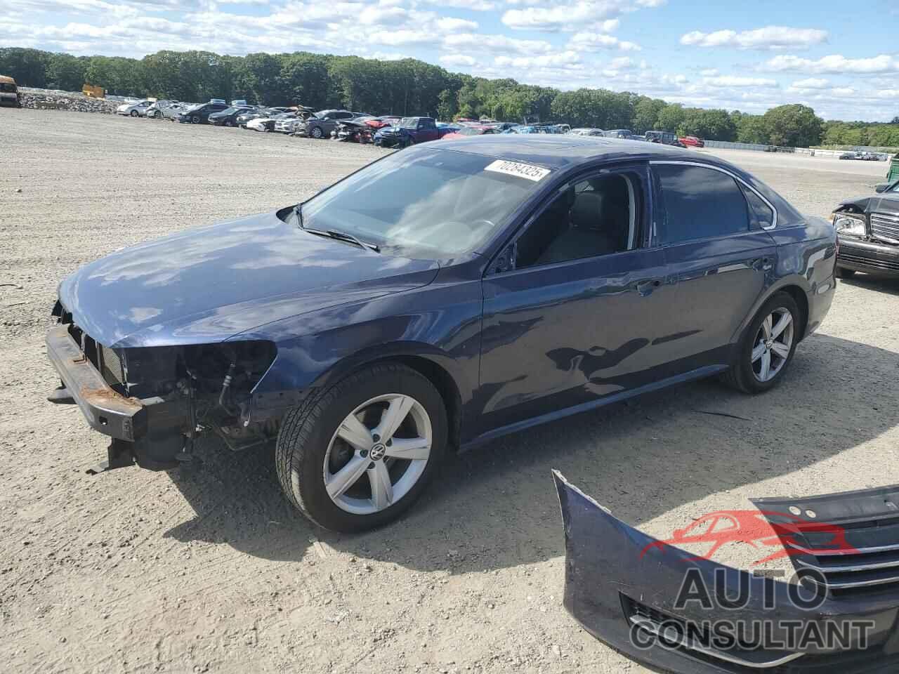 VOLKSWAGEN PASSAT 2013 - 1VWBP7A33DC130295