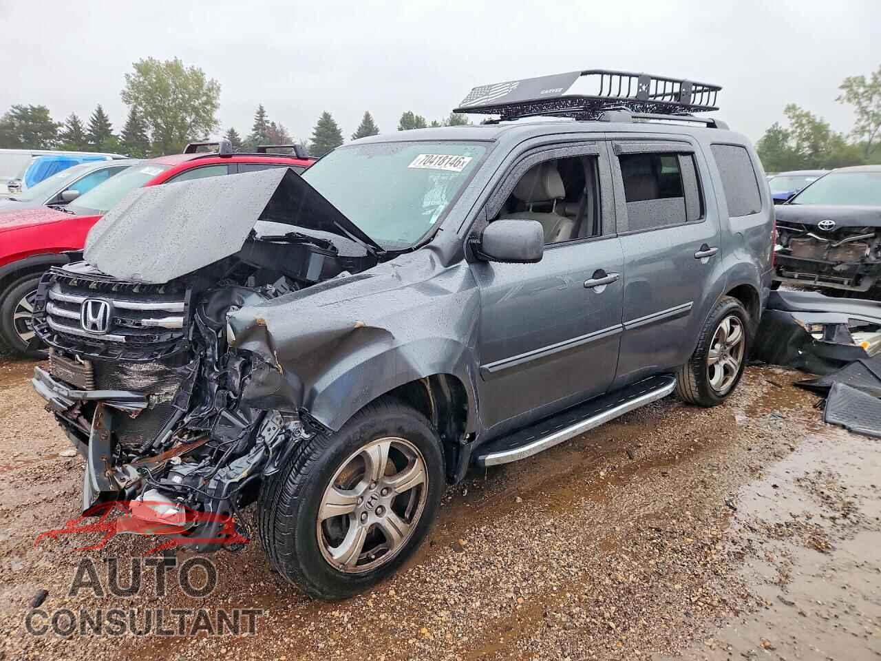 HONDA PILOT 2013 - 5FNYF4H68DB024944