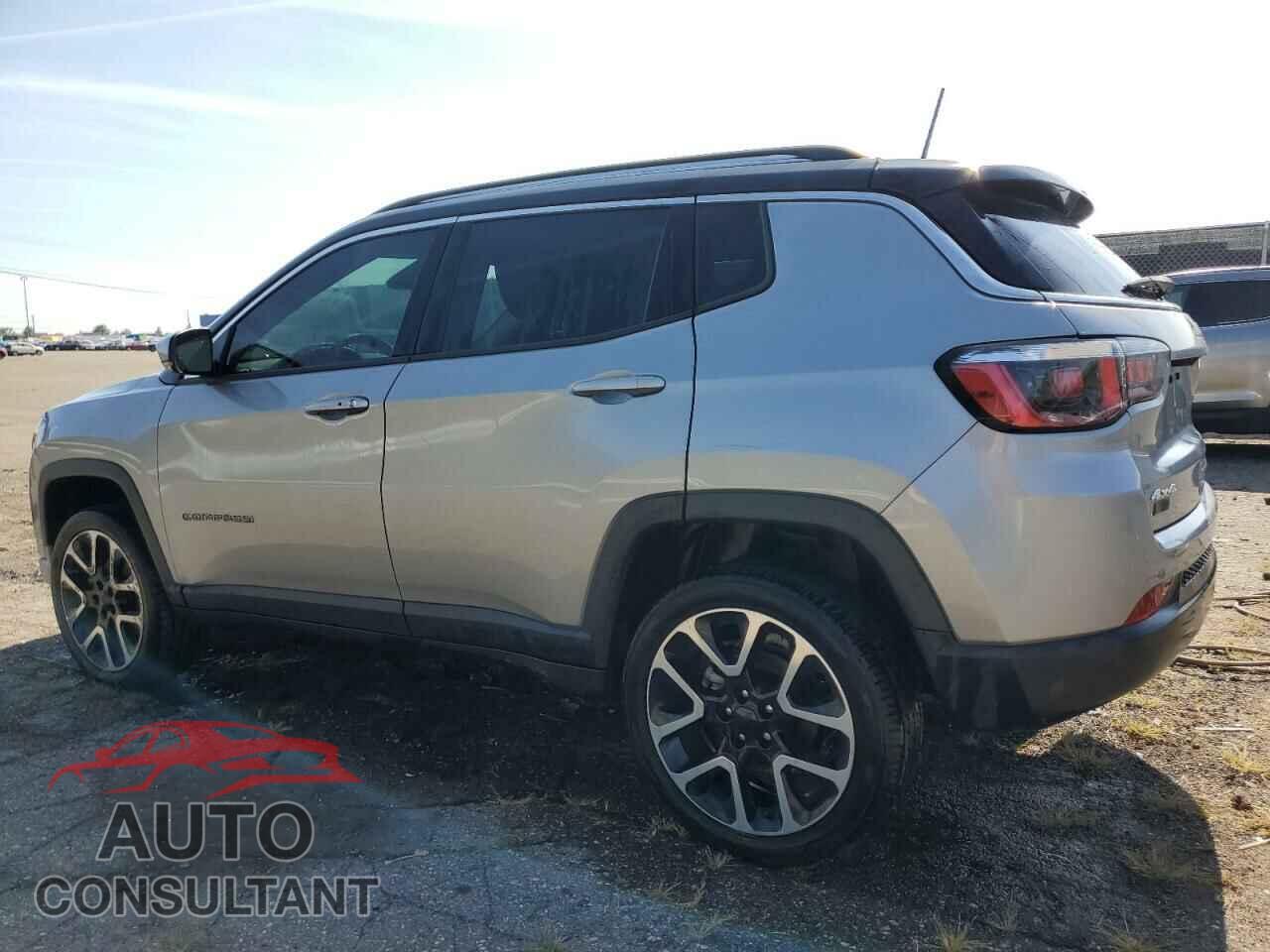 JEEP COMPASS 2018 - 3C4NJDCB5JT458032