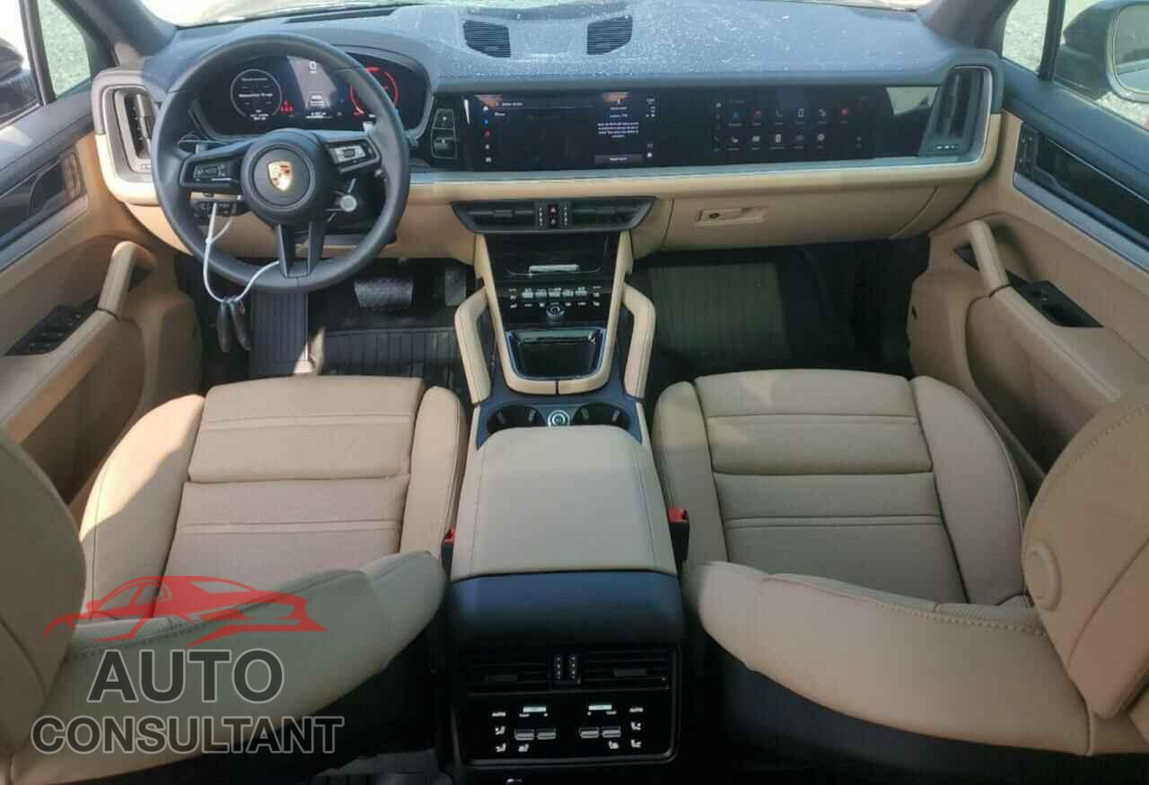 PORSCHE CAYENNE 2024 - WP1AA2AY2RDA07716
