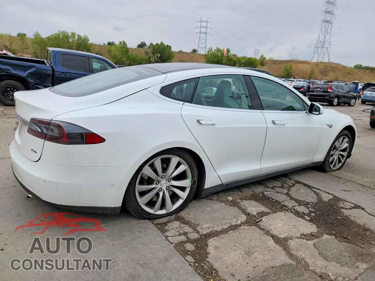 TESLA MODEL S 2015 - 5YJSA1S23FF091544