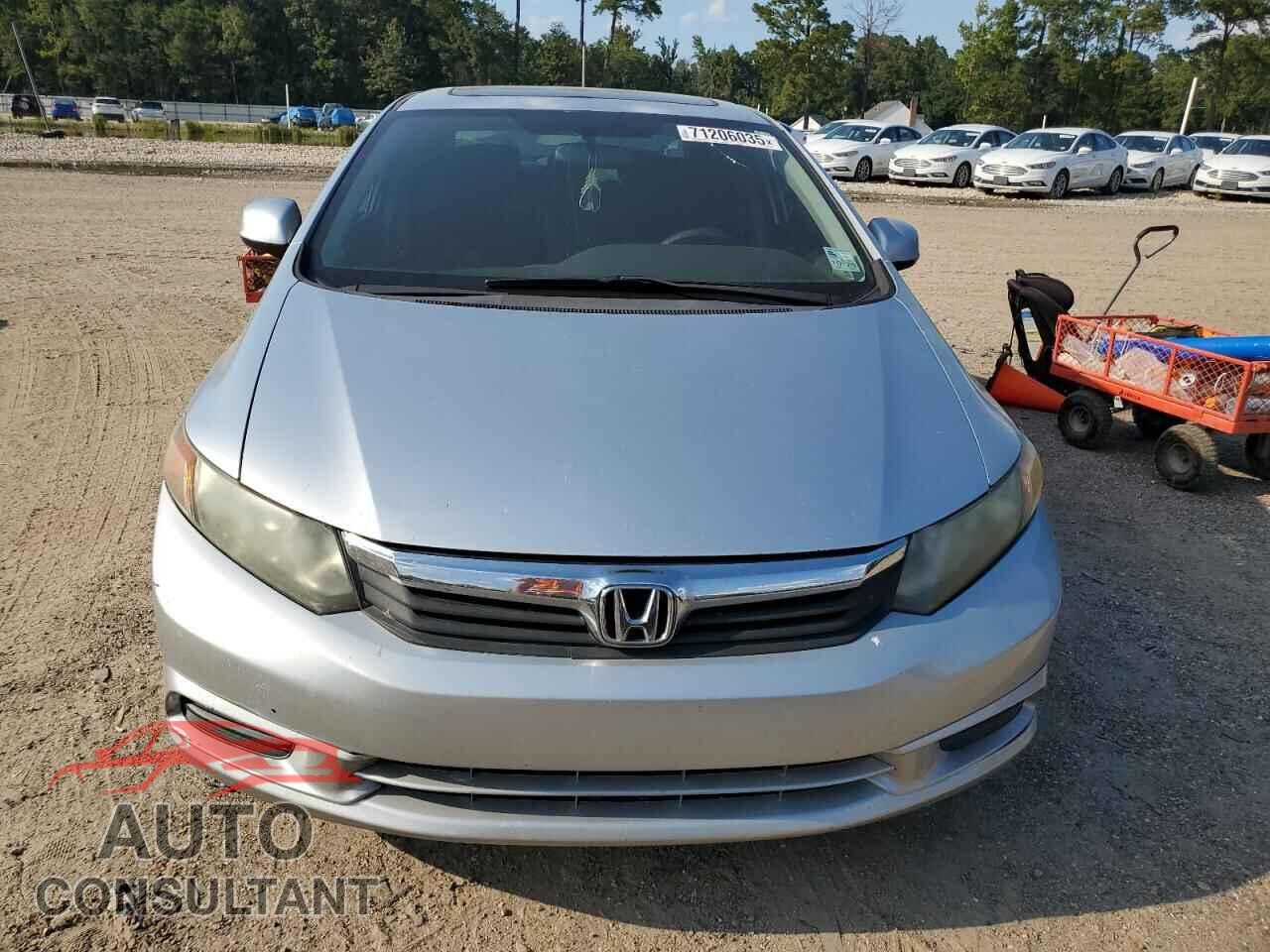 HONDA CIVIC 2012 - 2HGFB2F86CH524347