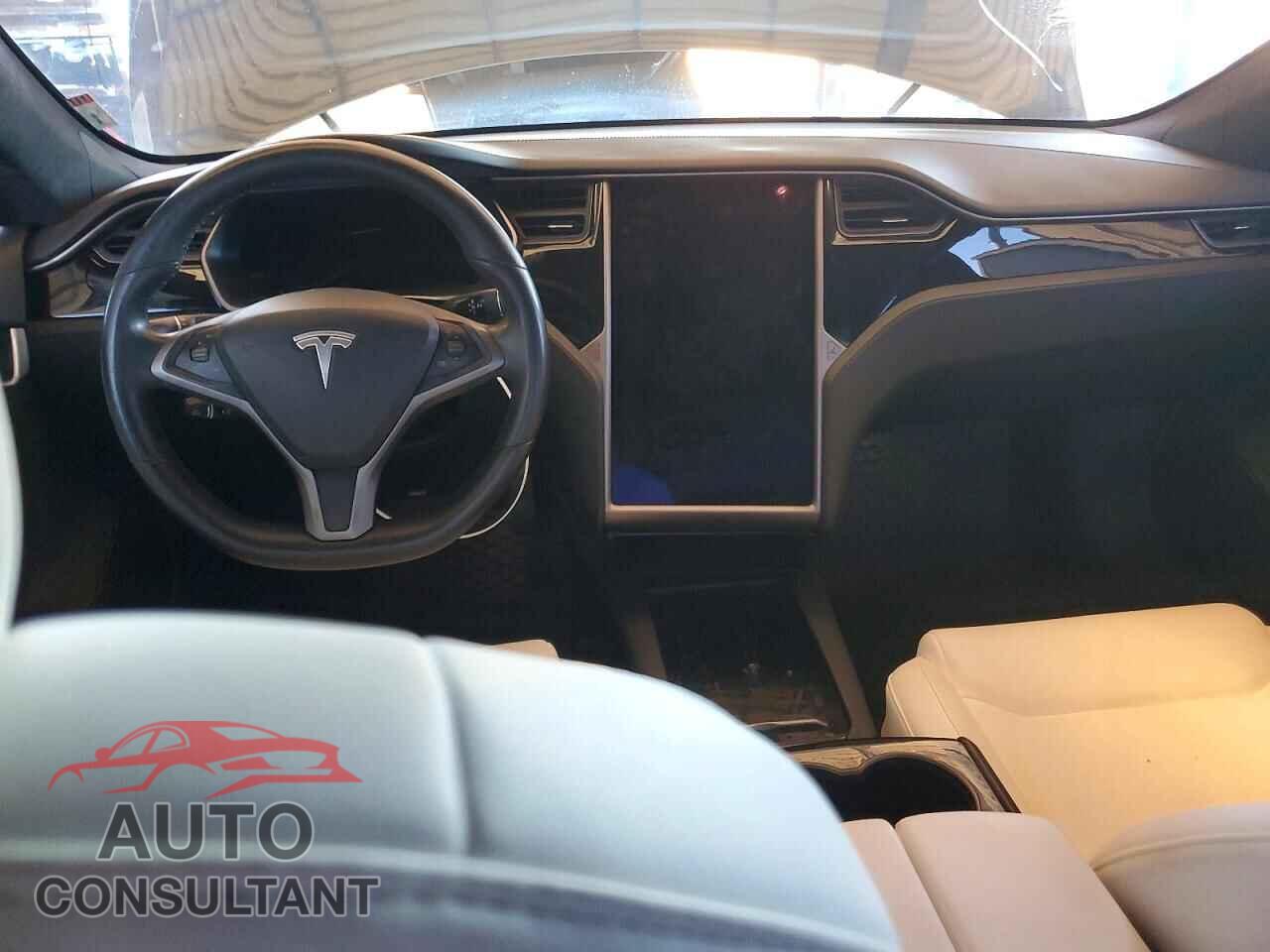 TESLA MODEL S 2020 - 5YJSA1E21LF364293