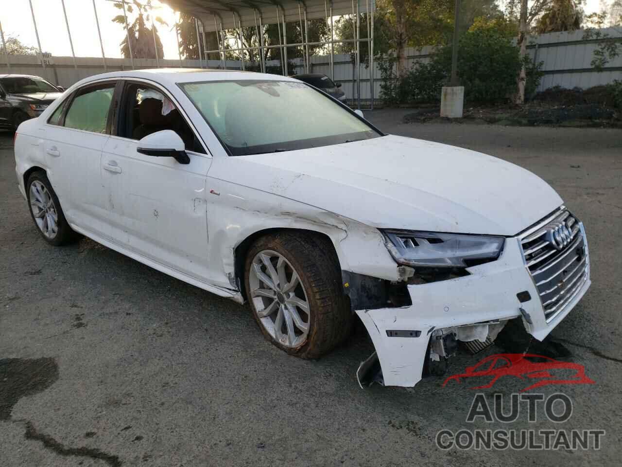 AUDI A4 2019 - WAUFNAF49KA032600