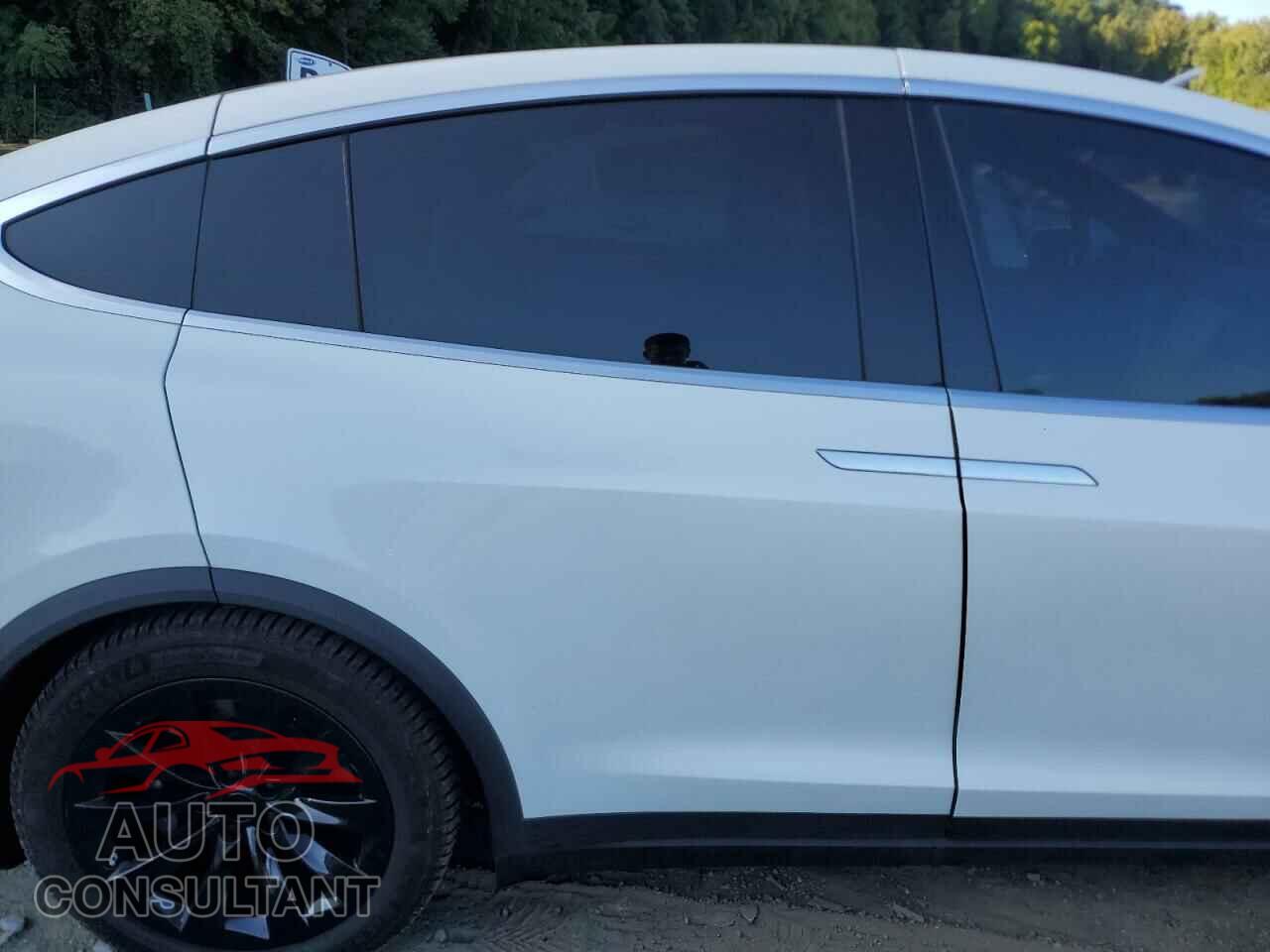 TESLA MODEL X 2016 - 5YJXCBE21GF020426