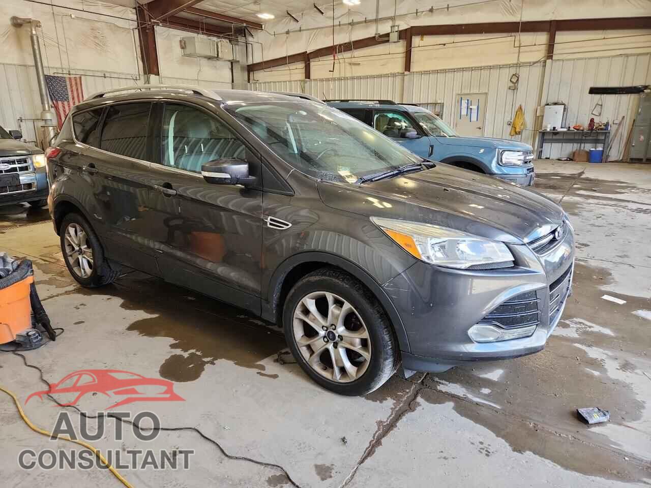 FORD ESCAPE 2015 - 1FMCU9J99FUB17110