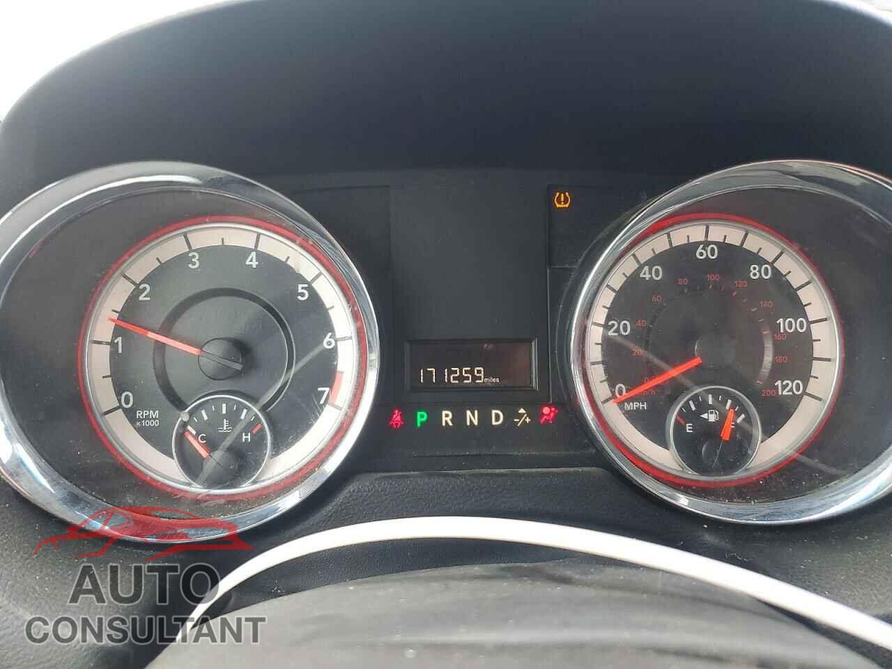 DODGE CARAVAN 2013 - 2C4RDGBG1DR682011
