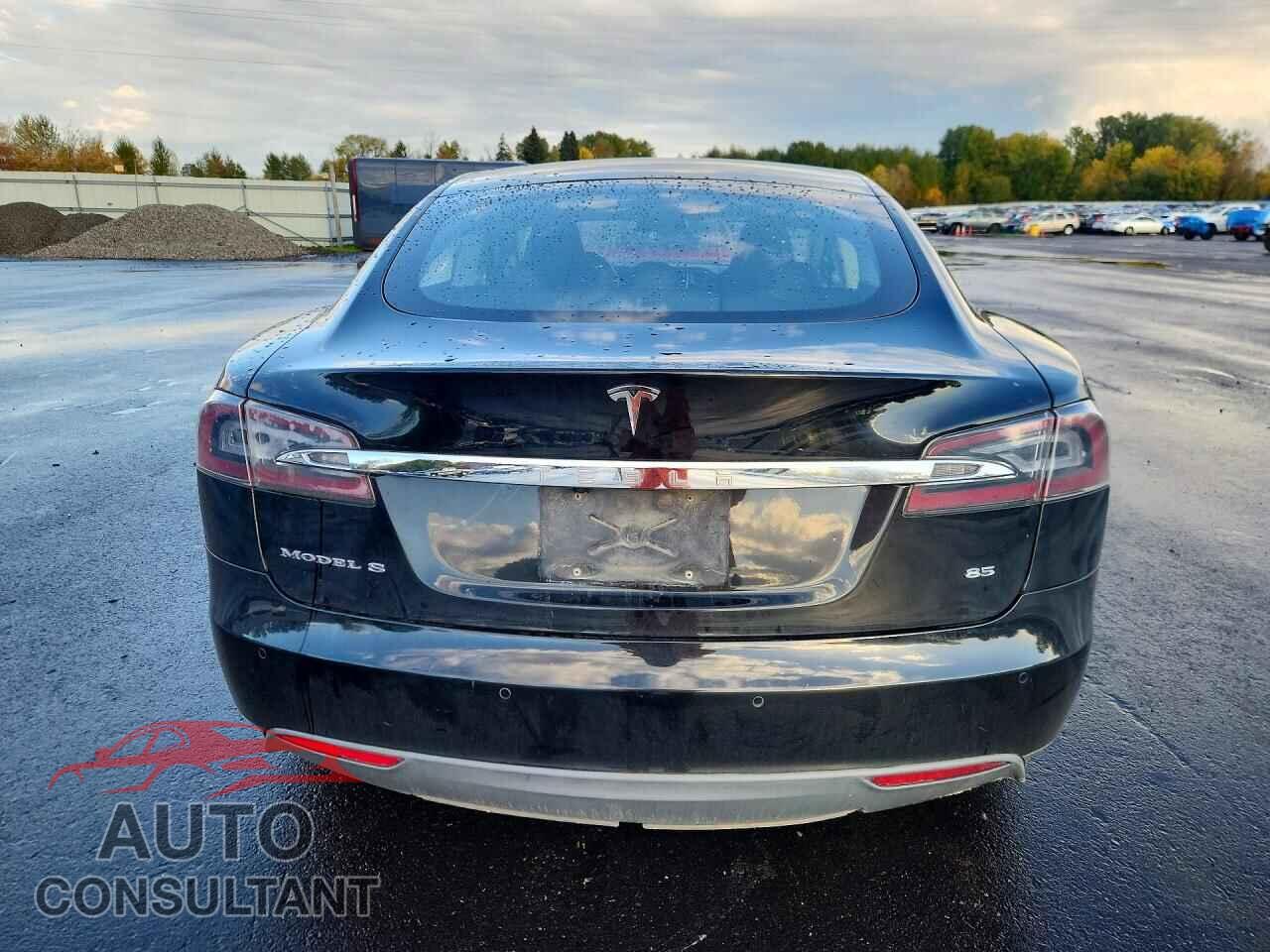 TESLA MODEL S 2014 - 5YJSA1H17EFP32417
