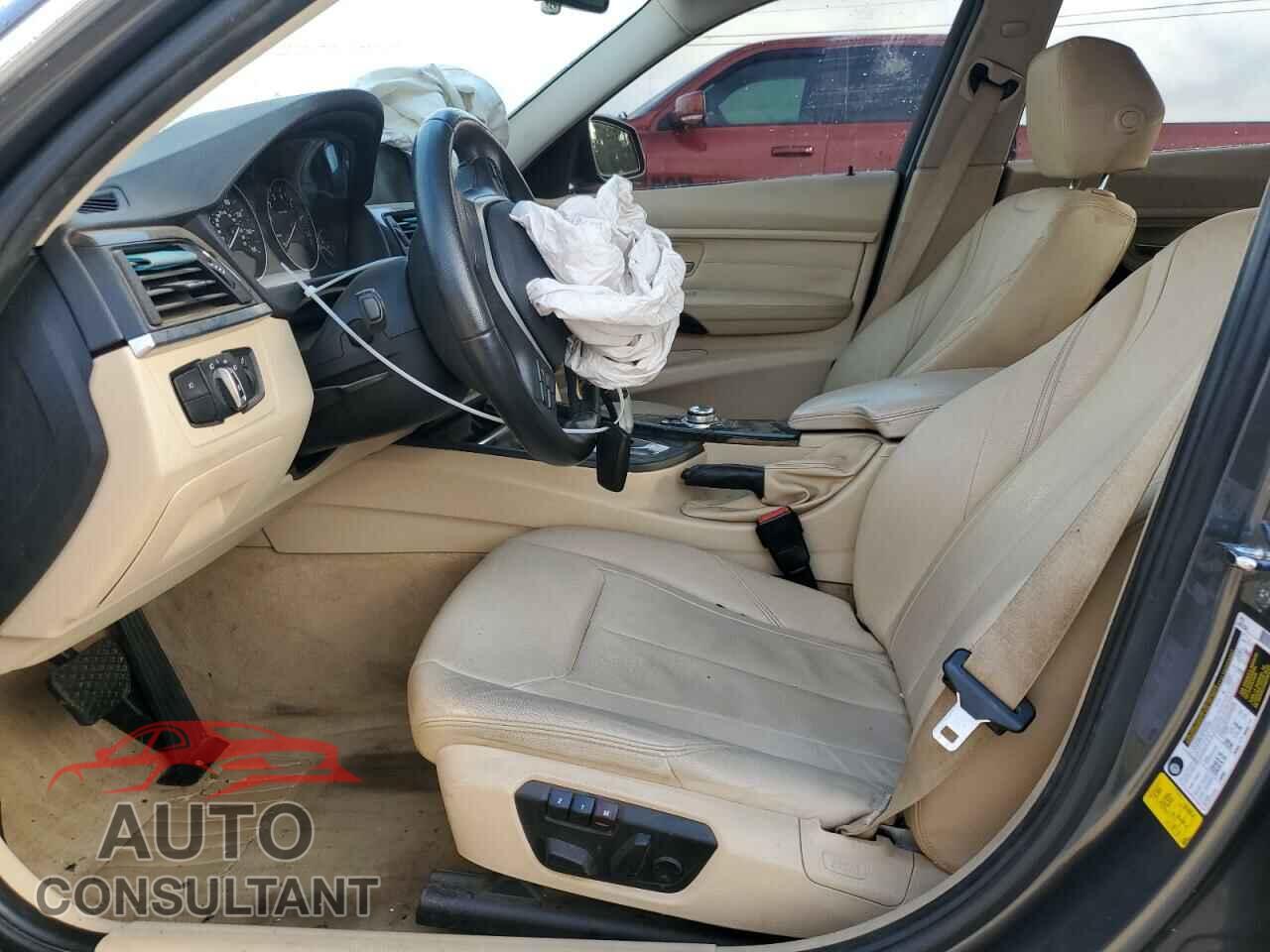 BMW 3 SERIES 2012 - WBA3A5C59CF340812