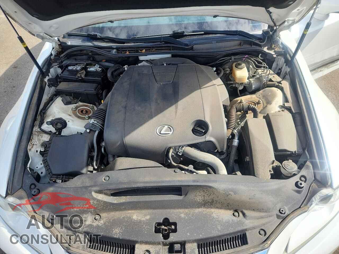 LEXUS IS 2014 - JTHBF1D20E5041648