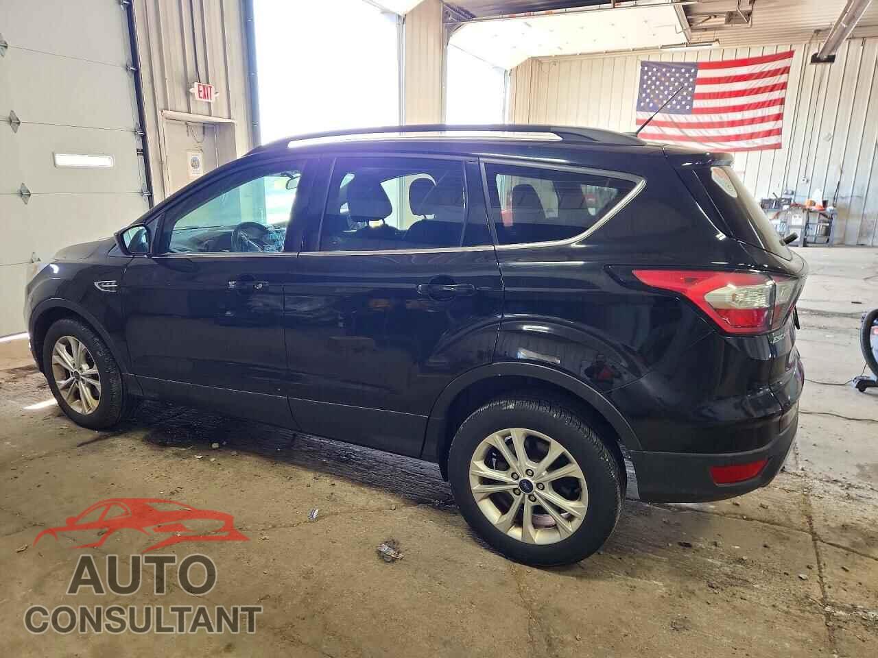 FORD ESCAPE 2017 - 1FMCU0GD7HUB77879