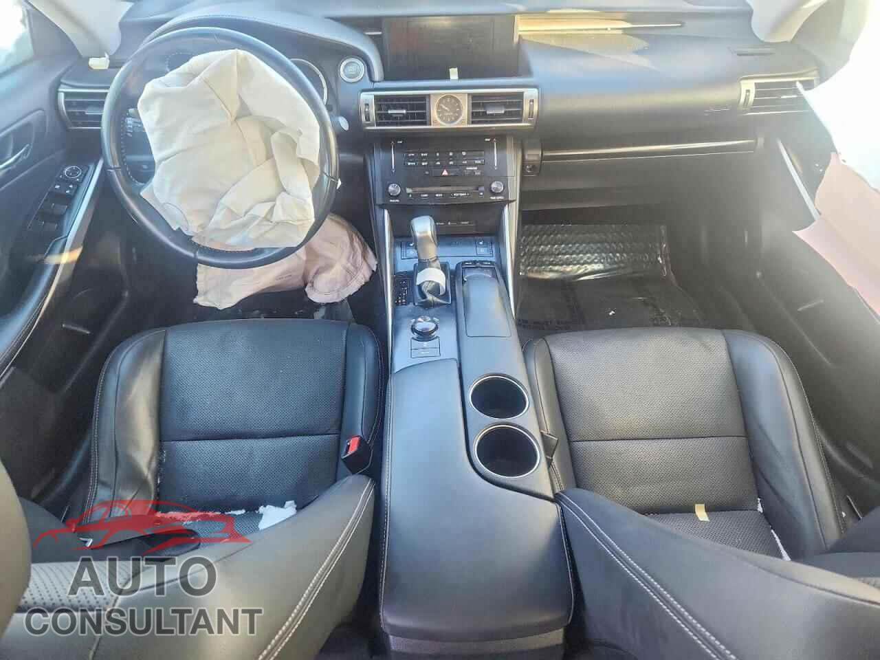 LEXUS IS 2014 - JTHCF1D23E5004159