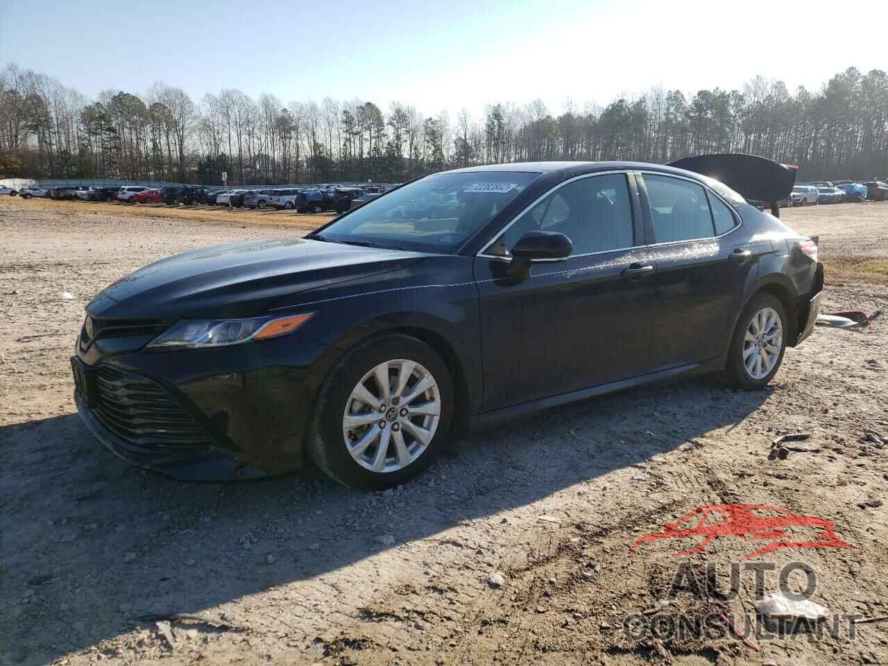TOYOTA CAMRY 2018 - 4T1B11HK5JU098594