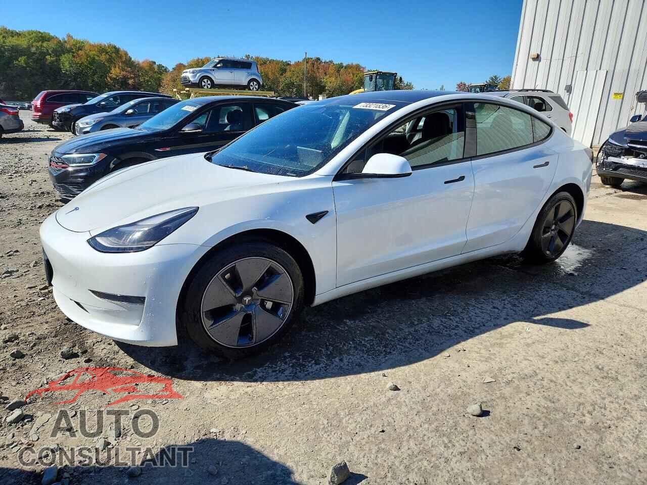 TESLA MODEL 3 2023 - 5YJ3E1EAXPF640895