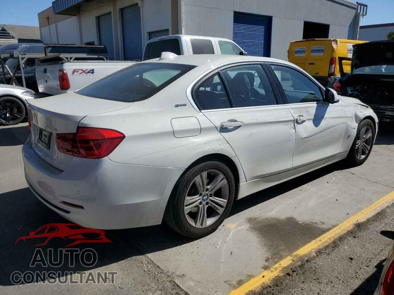 BMW 3 SERIES 2018 - WBA8E1C57JA756645