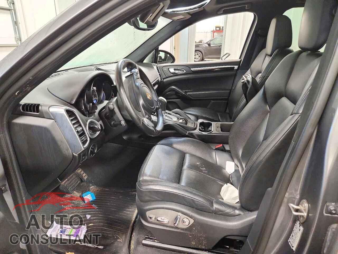 PORSCHE CAYENNE 2013 - WP1AA2A25DLA08823