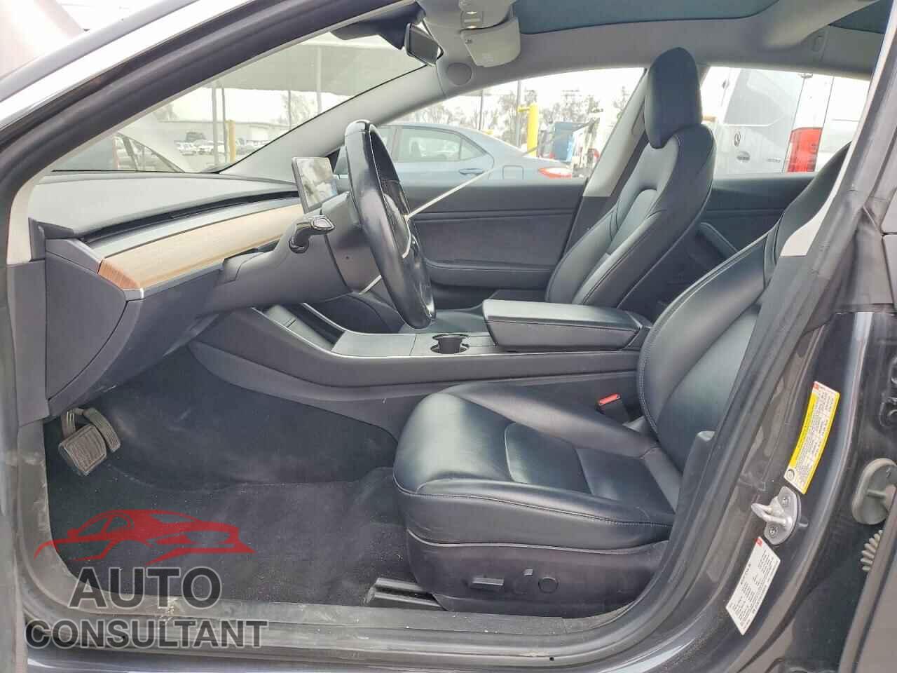 TESLA MODEL 3 2018 - 5YJ3E1EA7JF045378