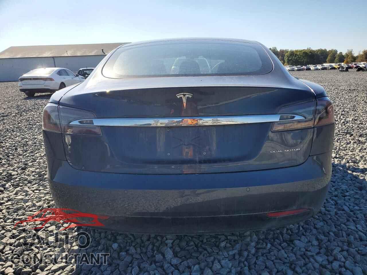 TESLA MODEL S 2020 - 5YJSA1E27LF362659