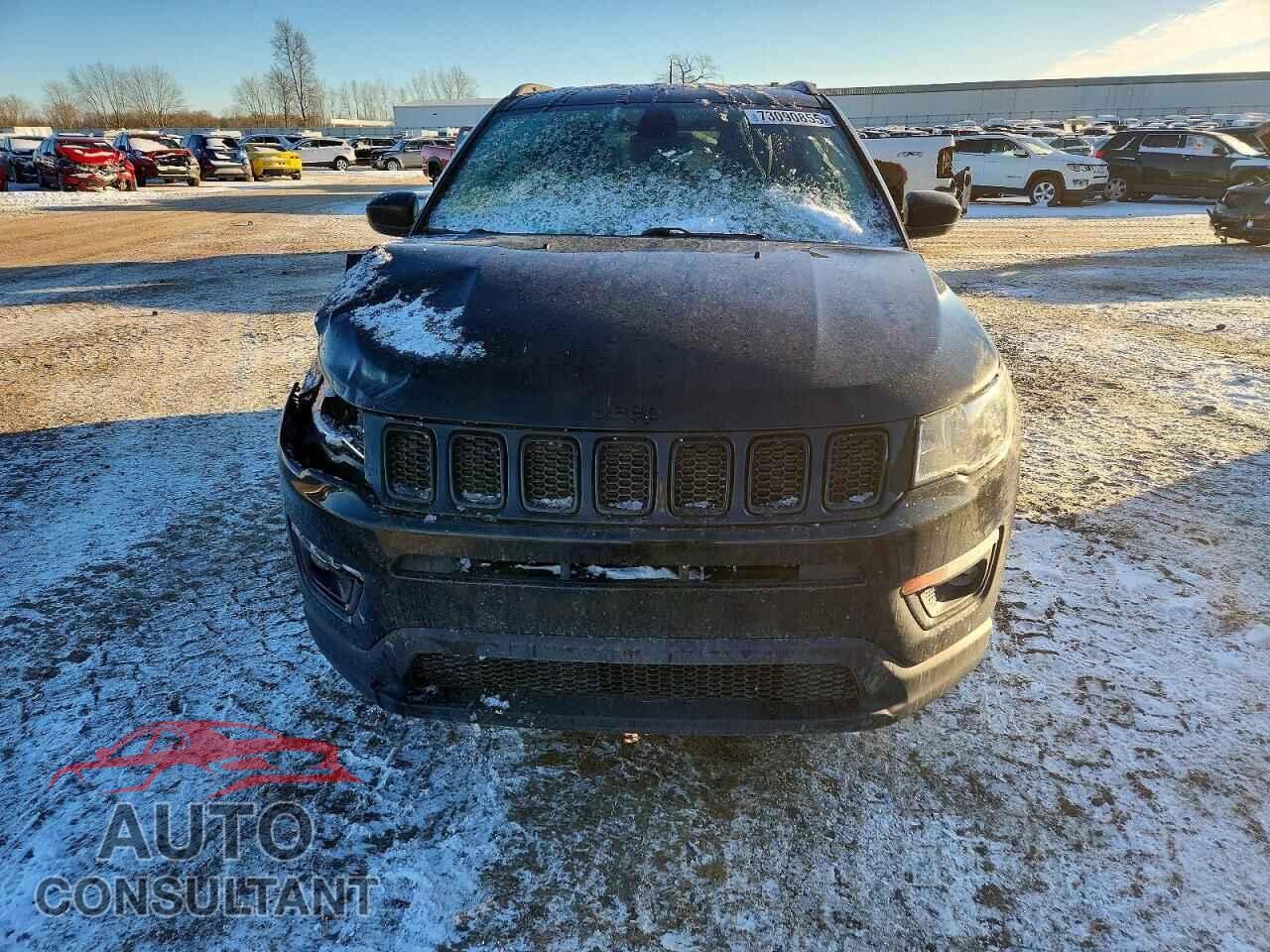 JEEP COMPASS 2018 - 3C4NJDBB3JT399192