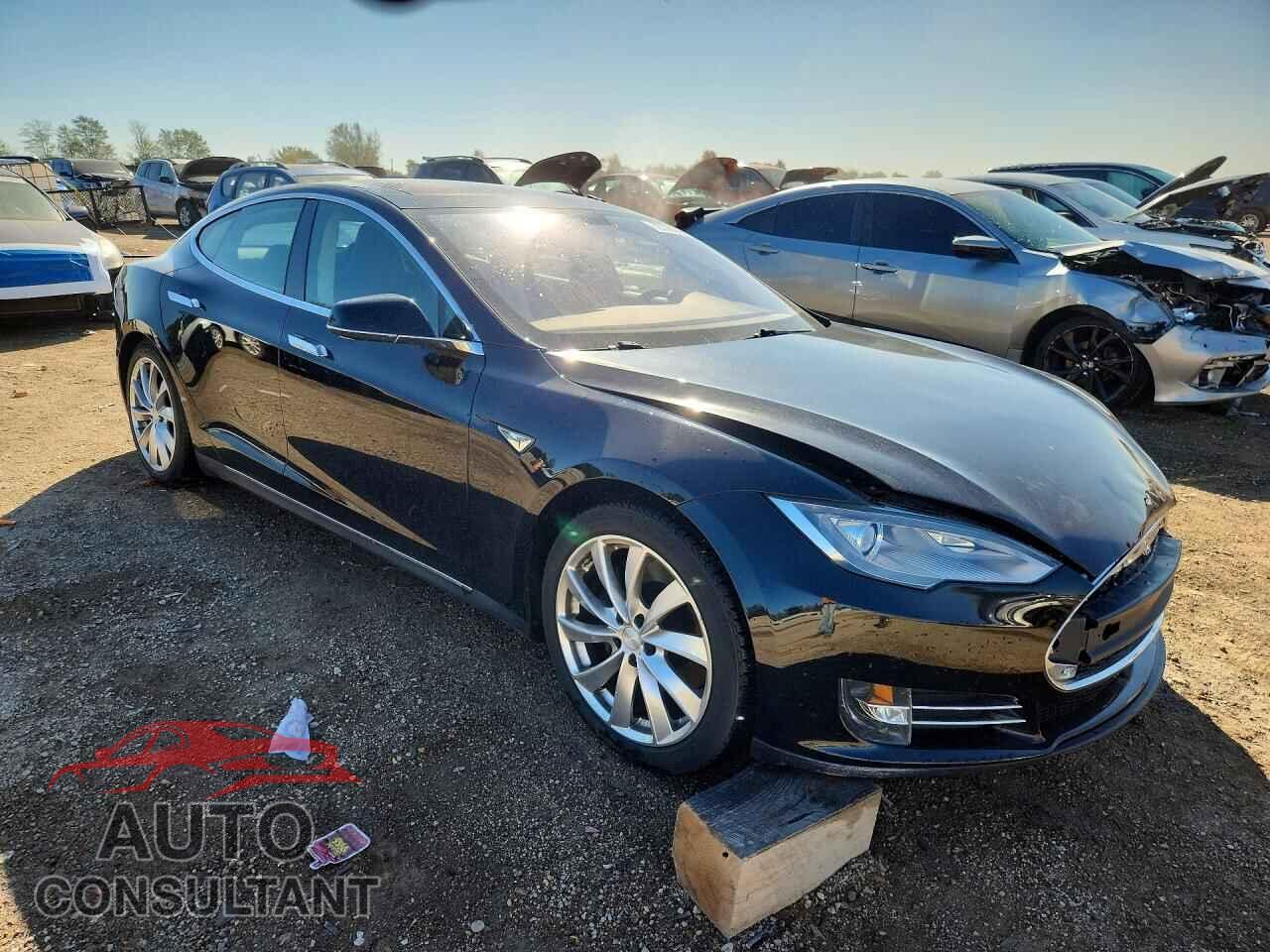TESLA MODEL S 2013 - 5YJSA1CN3DFP12271