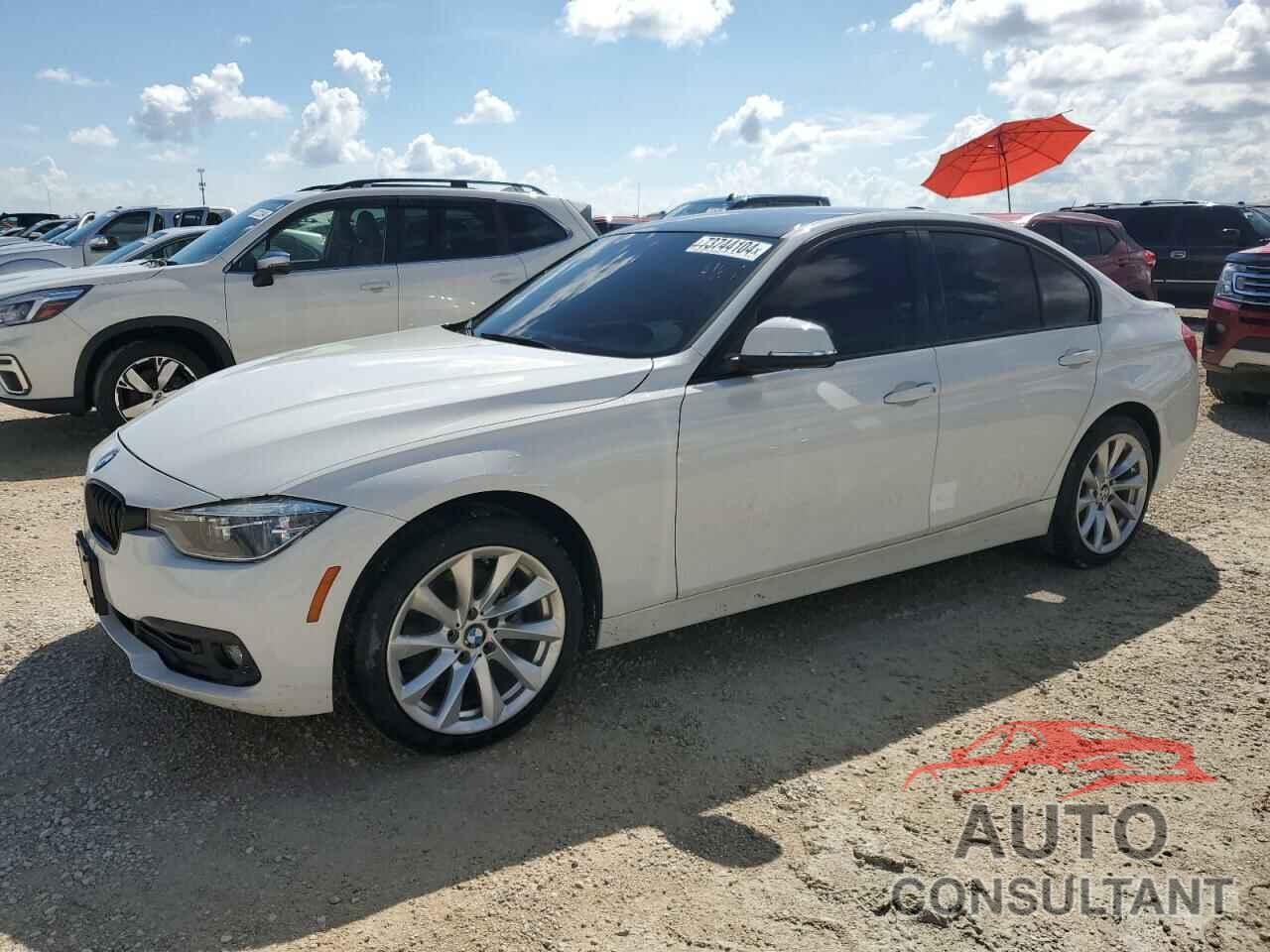BMW 3 SERIES 2018 - WBA8E1G52JNU90924