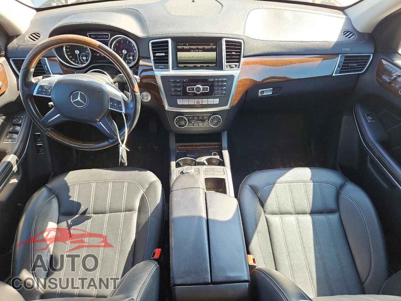 MERCEDES-BENZ GL-CLASS 2013 - 4JGDF7CE7DA137738