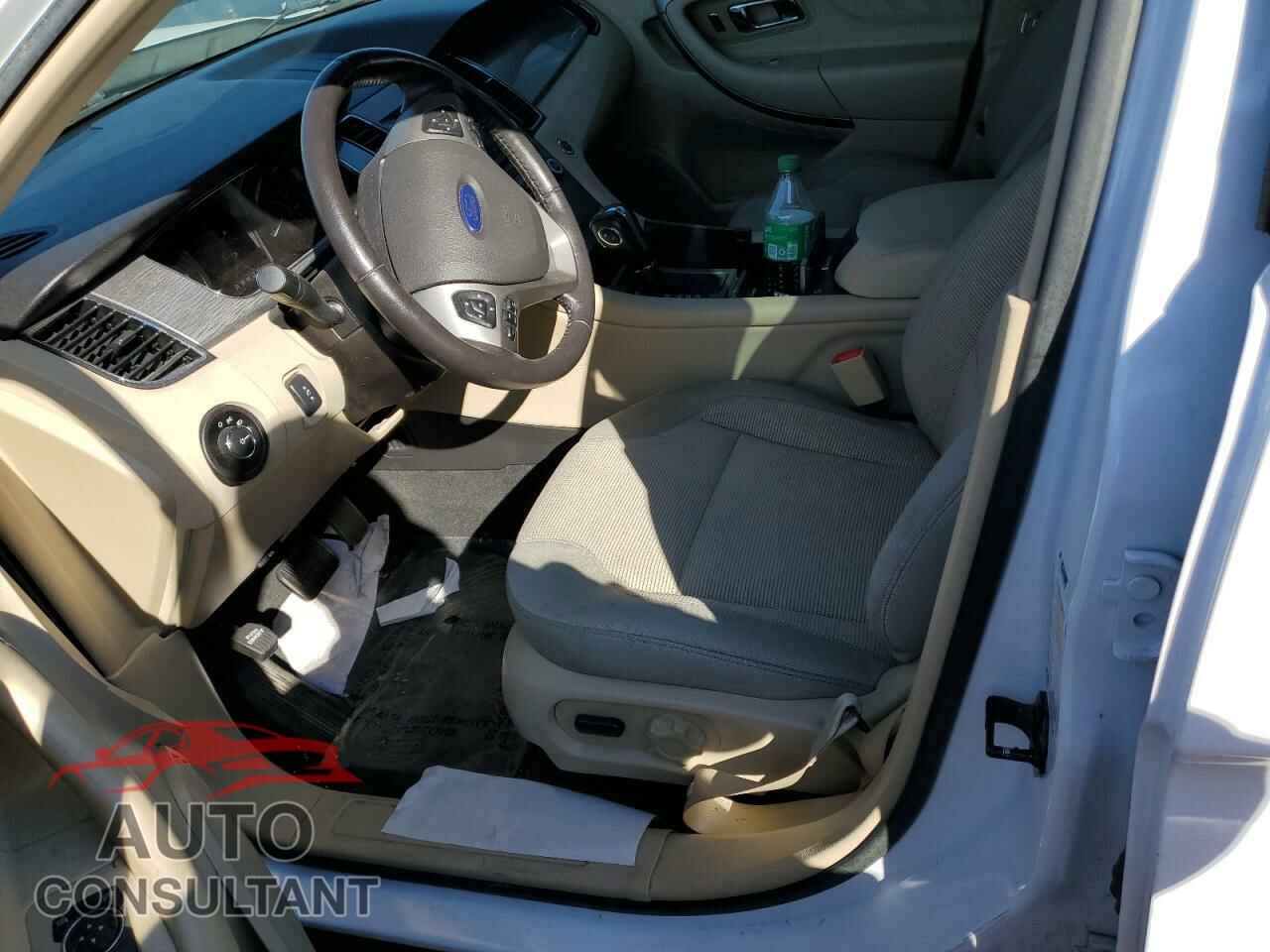 FORD TAURUS 2016 - 1FAHP2E85GG127973