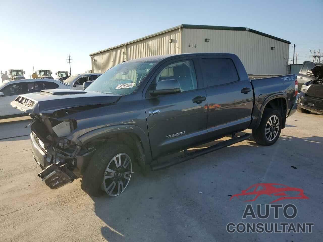 TOYOTA TUNDRA 2019 - 5TFDY5F19KX836696