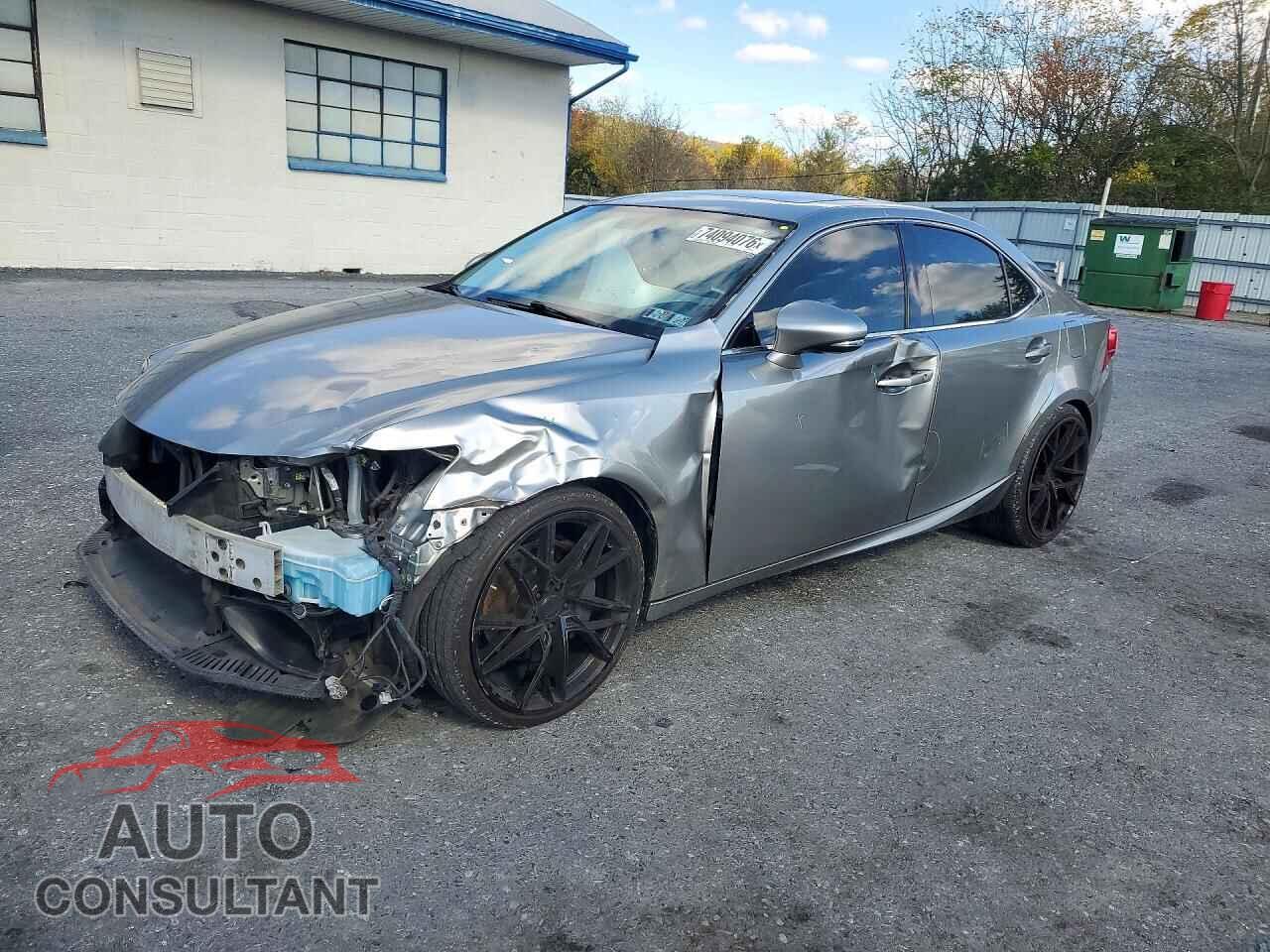 LEXUS IS 2014 - JTHBE1D24E5000197