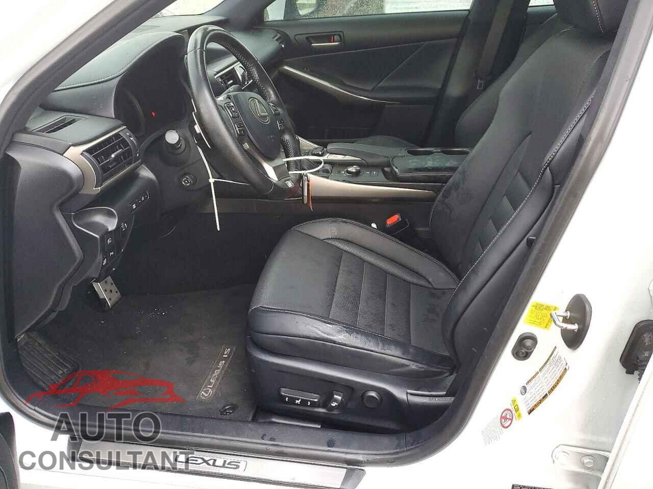 LEXUS IS 2018 - JTHBA1D28J5064751