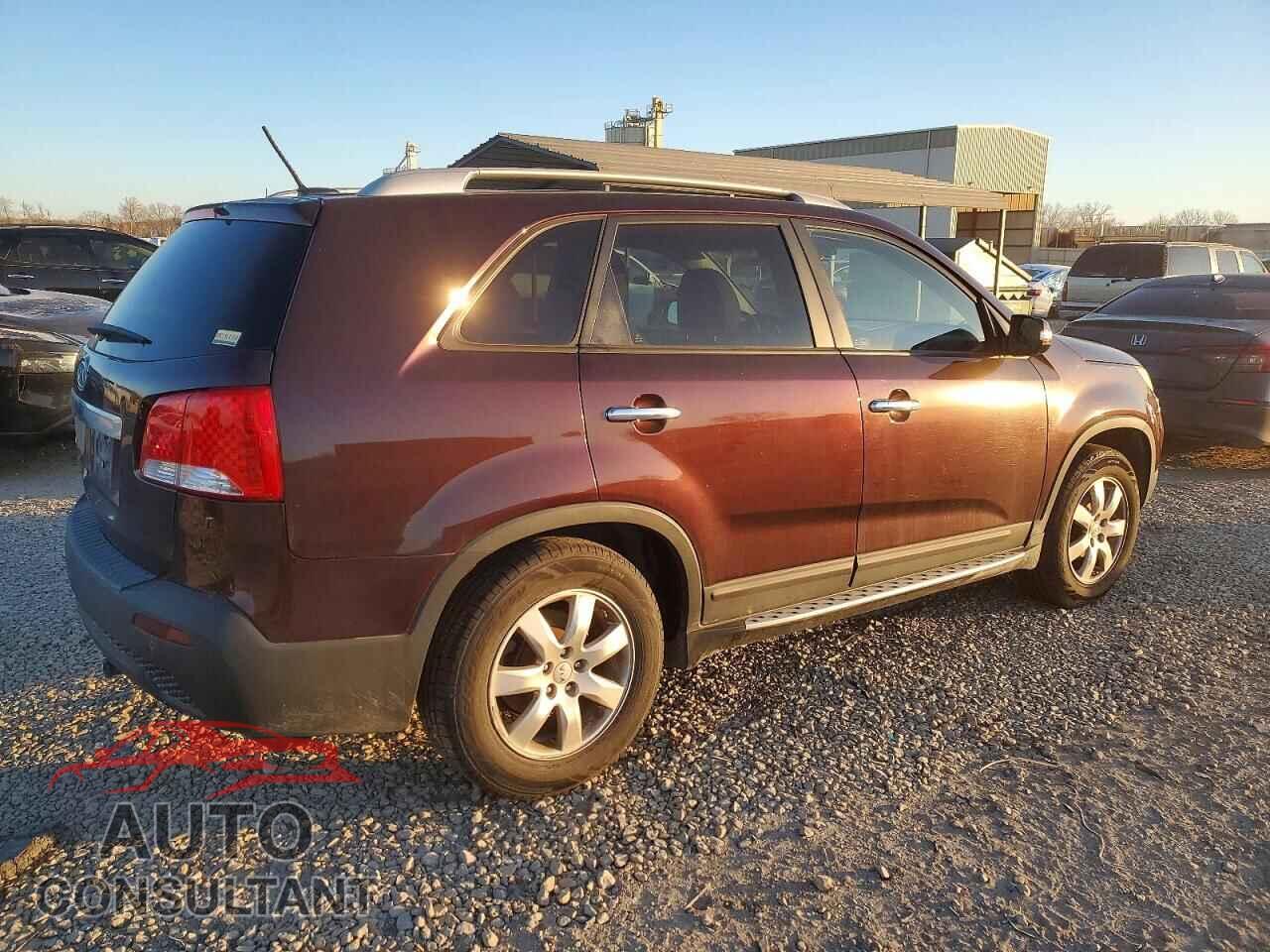 KIA SORENTO 2012 - 5XYKT3A64CG241014