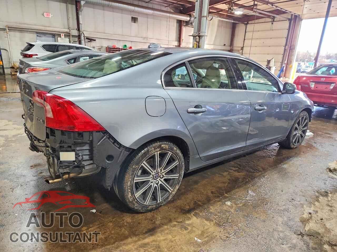 VOLVO S60 2018 - LYV402TK3JB174076