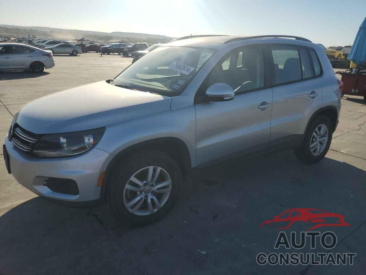 VOLKSWAGEN TIGUAN 2016 - WVGAV7AX2GW580932