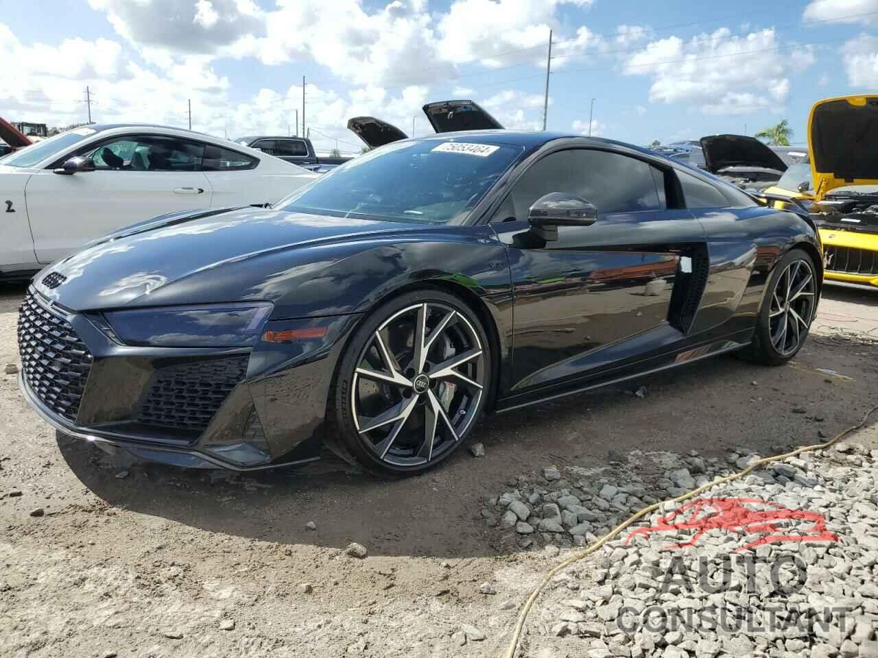 AUDI R8 2021 - WUAKBAFX6M7901404