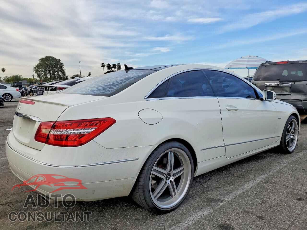 MERCEDES-BENZ E-CLASS 2012 - WDDKJ5KB3CF147969